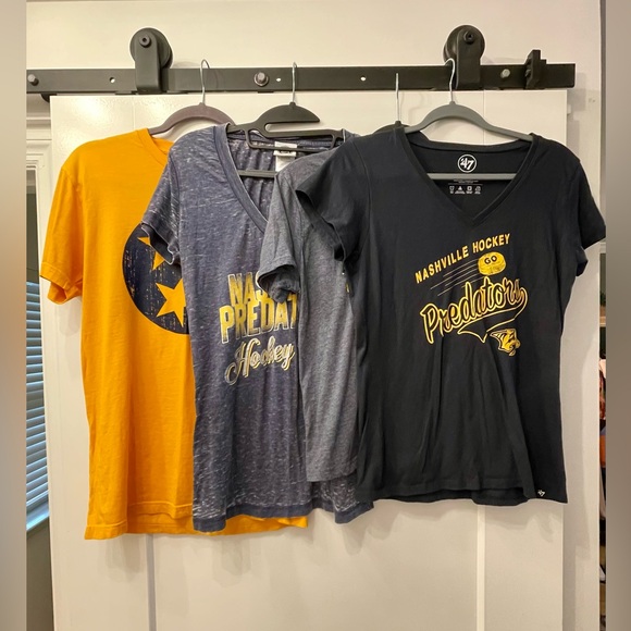NHL Tops - Nashville Predators women’s t-shirts, lot of 4